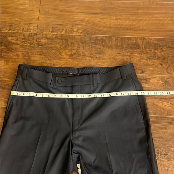 Men’s Calvin Klein Black Trousers, Sz. 36W x 32L - Picture 6 of 9